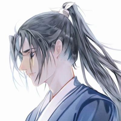 《丧尸围城4》弗兰克变身生化3吉尔 抹胸短裙贼性感